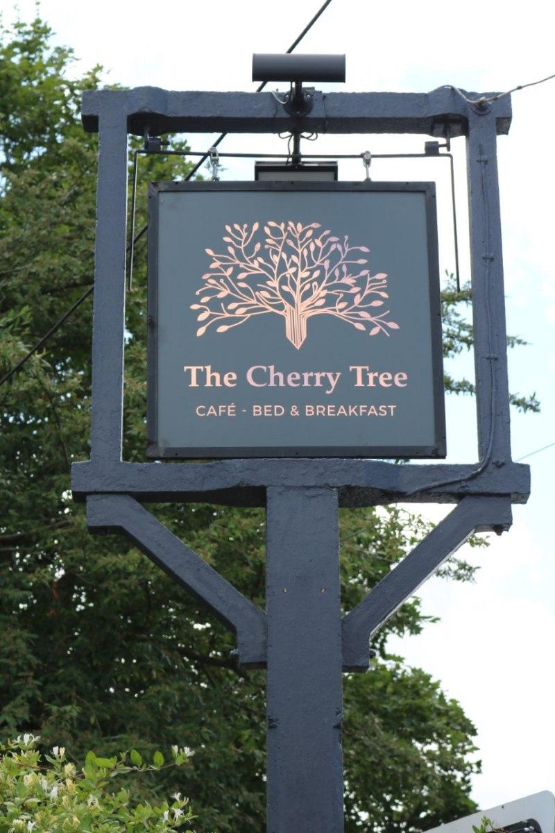 The Cherry Tree Kingston Blount Extérieur photo